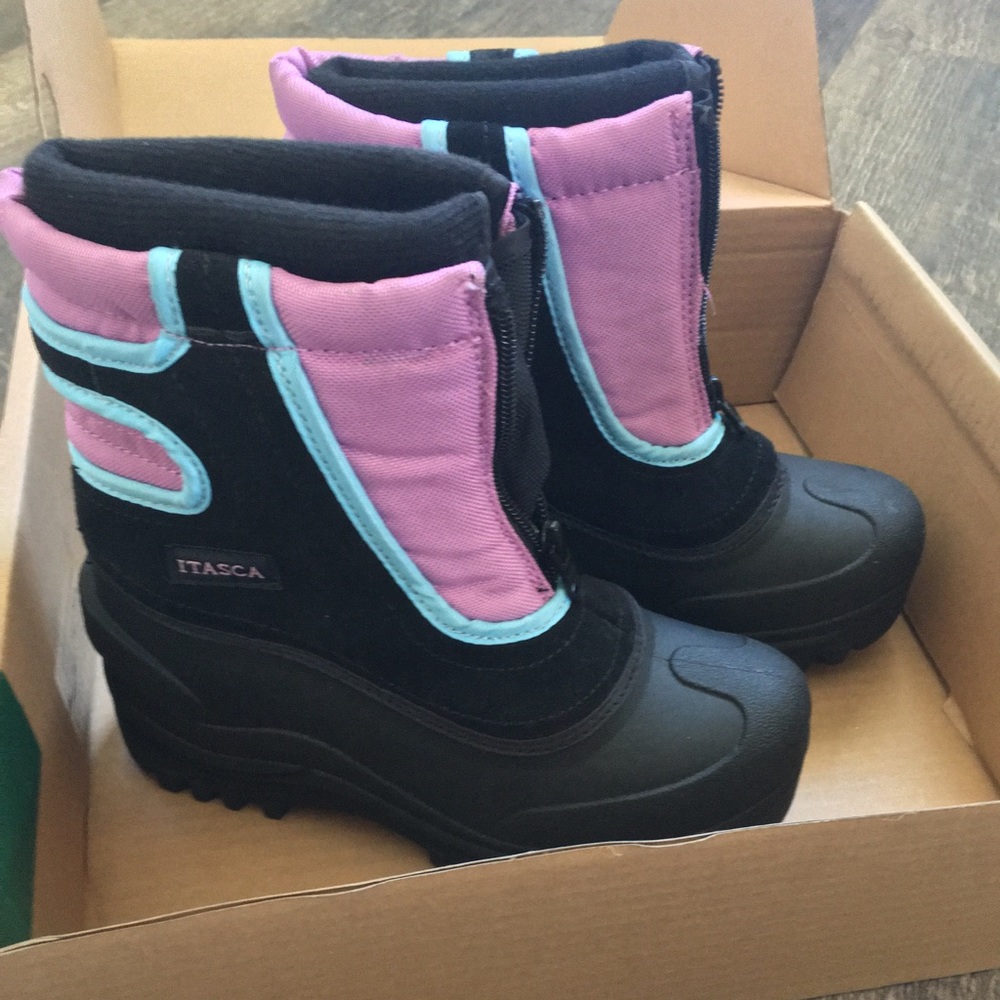 Itasca Girls size 1 winter boots